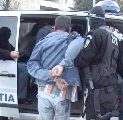Constănţean care fugea de închisoare, prins în trafic la Brăila